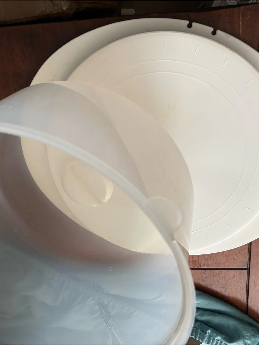 Clear White Plastic Food Storage Container Lid - White